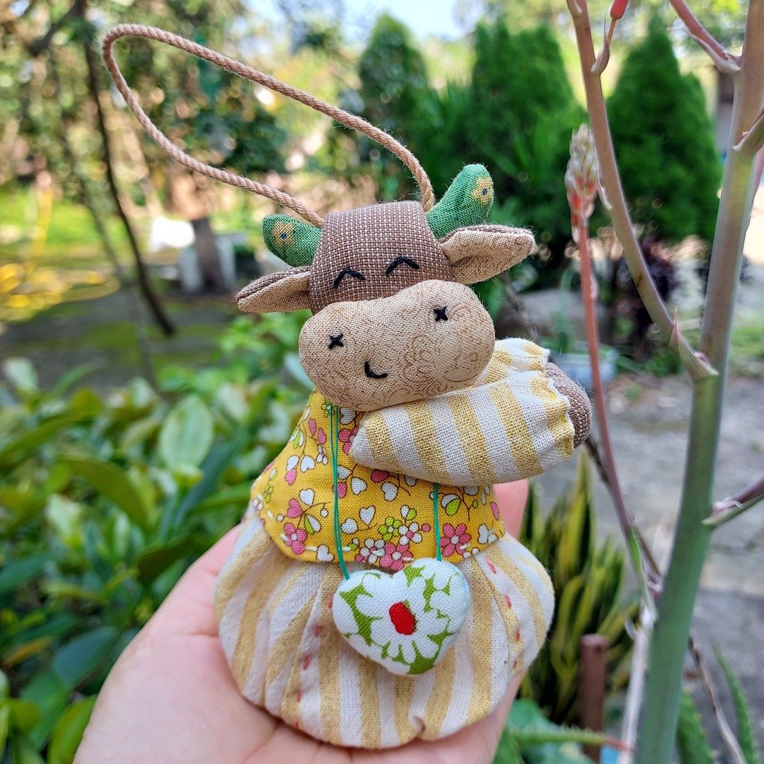 小牛娃娃挂饰 | 钥匙吊饰 - 钥匙链/钥匙包 - 棉 多色