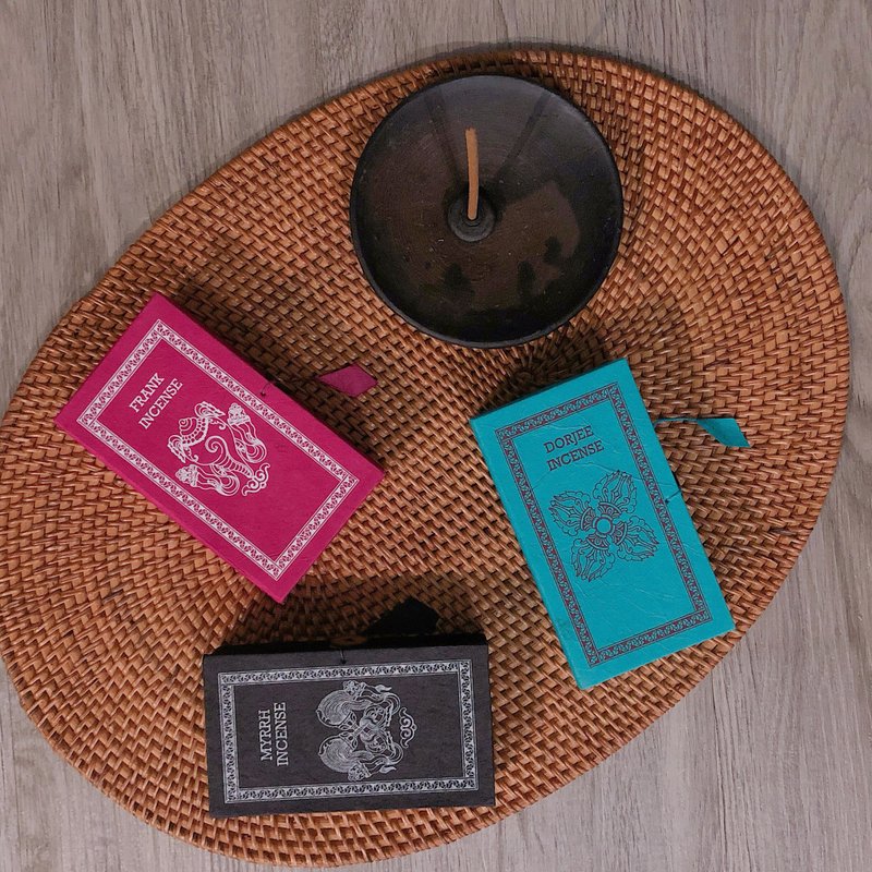 天然草本香氛 尼泊尔Stupa线香 - 灵修套装 - 香薰/精油/线香 - 浓缩/萃取物 红色