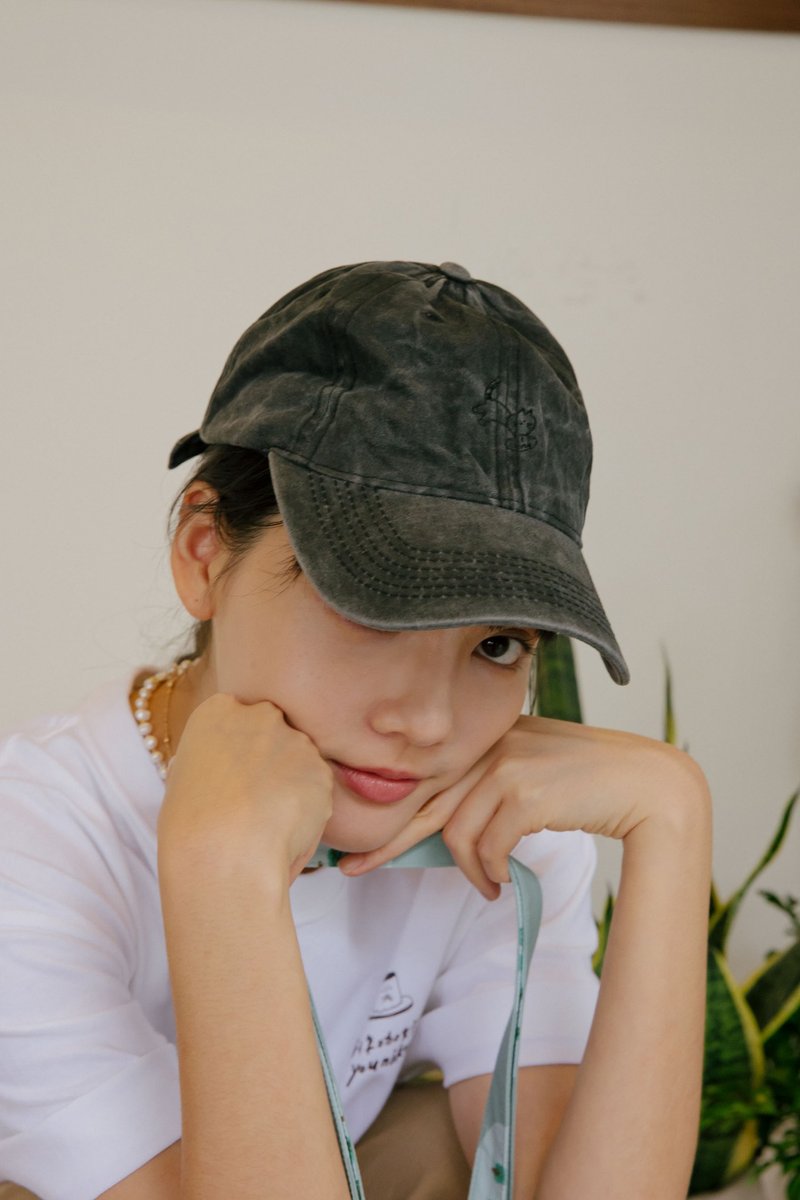 刺绣水洗鸭舌帽 灰色时空猫 TIME CAT 中性休闲帽 - 帽子 - 棉．麻 灰色