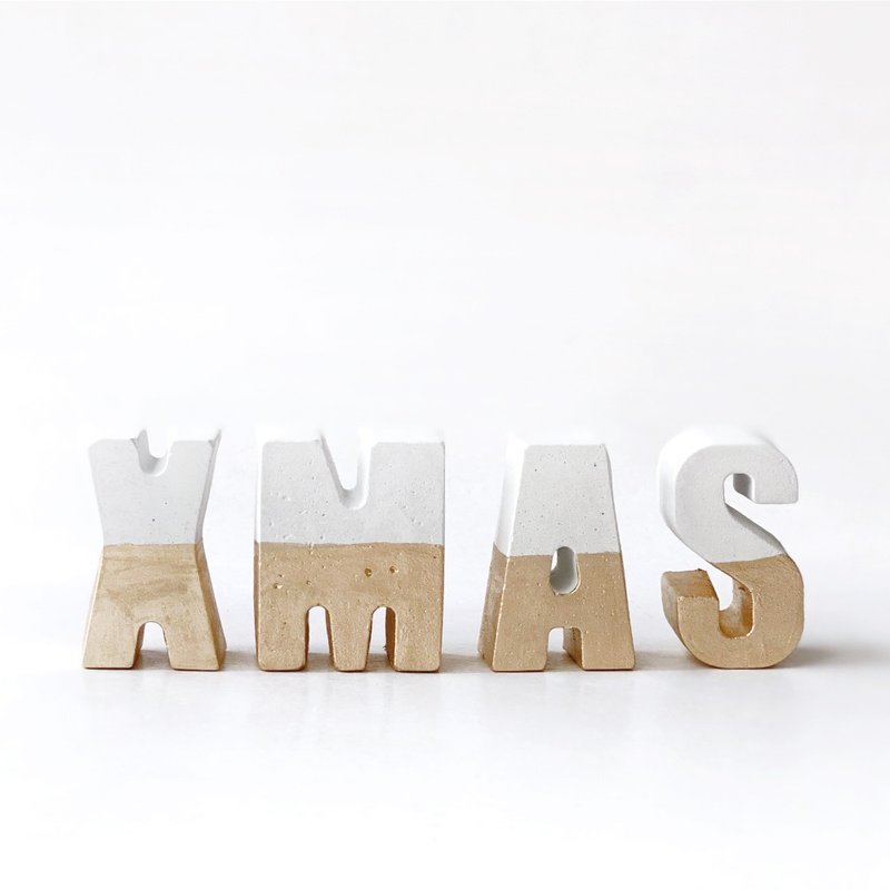 (预购) 质感金色XMAS水泥字母四件组 - 摆饰 - 水泥 金色
