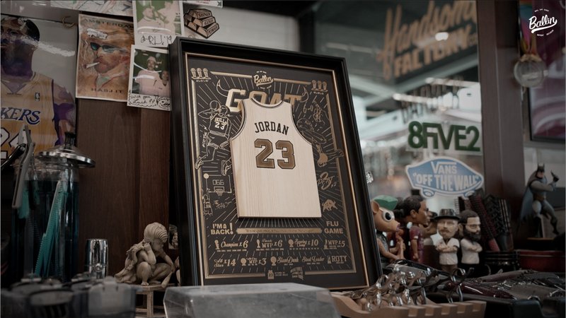 木球衣挂画 - THE GOAT #23 - Legendary Verion - 画框/相框 - 木头 黑色