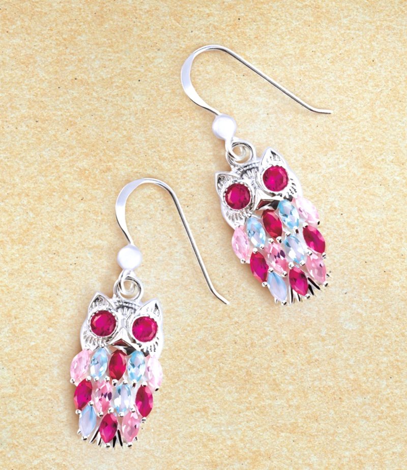 Silver CZ Owl Earring - 耳环/耳夹 - 其他金属 粉红色