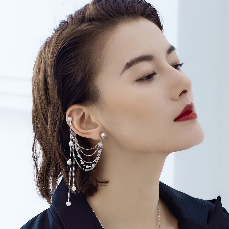 ESCA STUDIO 珍珠流苏水钻锆石镀真金个性耳骨链耳夹耳环 - 耳环/耳夹 - 其他金属 银色