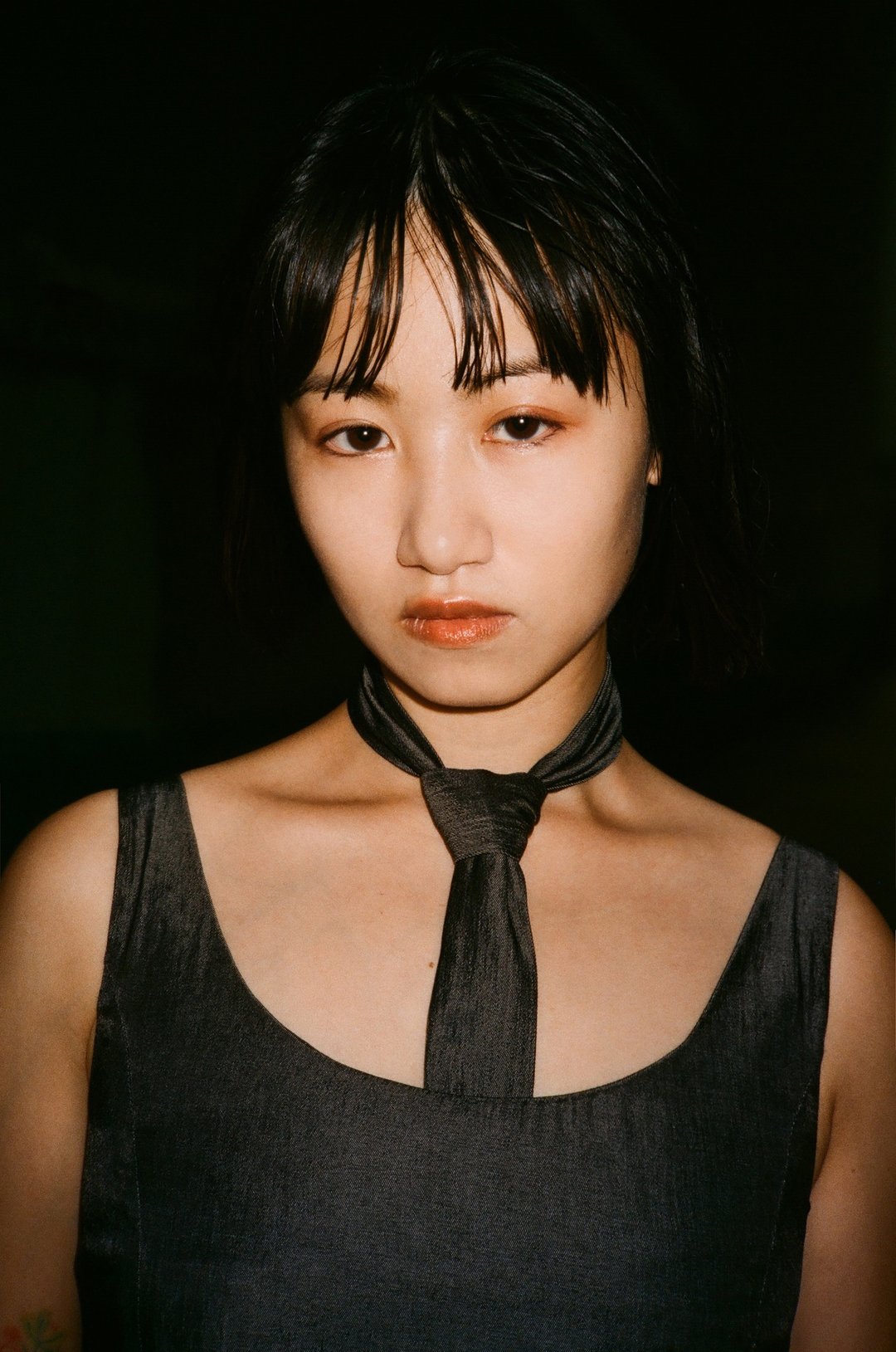 黑色天丝麻打呔连身裙 - 洋装/连衣裙 - 其他材质 黑色