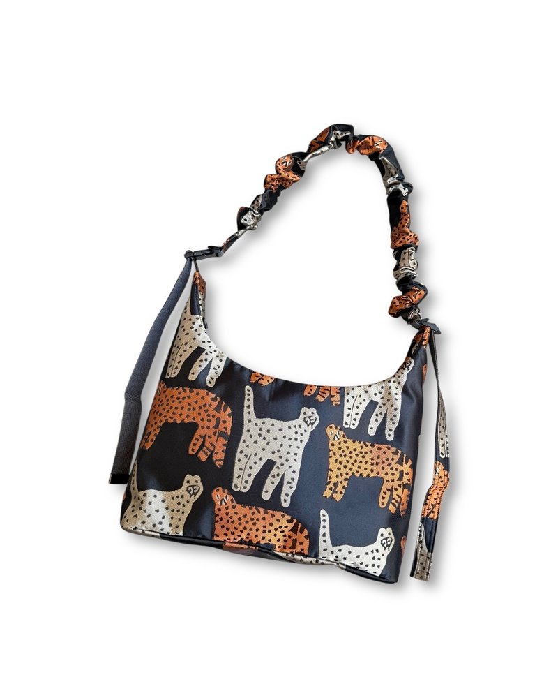 小牛村/ 黑 斜背包 动物 花豹 手工布包 - 侧背包/斜挎包 - 聚酯纤维 黑色