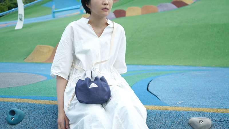 束口小包-灰/深蓝 - 侧背包/斜挎包 - 棉．麻 蓝色