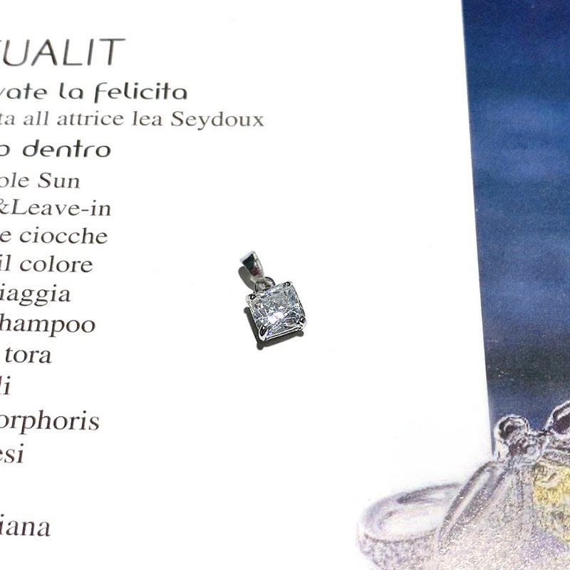 Eli Jewelry 闪耀经典正方形锆石9K白金坠子 坠头 吊坠金饰保证卡 - 项链 - 贵金属 银色