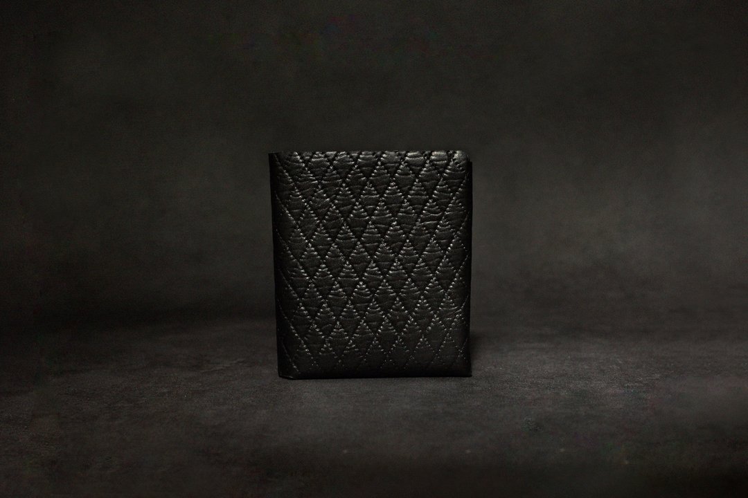 UNIC菱格纹垂直短夹/Vertical Wallet/经典铆钉皮夹【可定制化】 - 皮夹/钱包 - 真皮 黑色