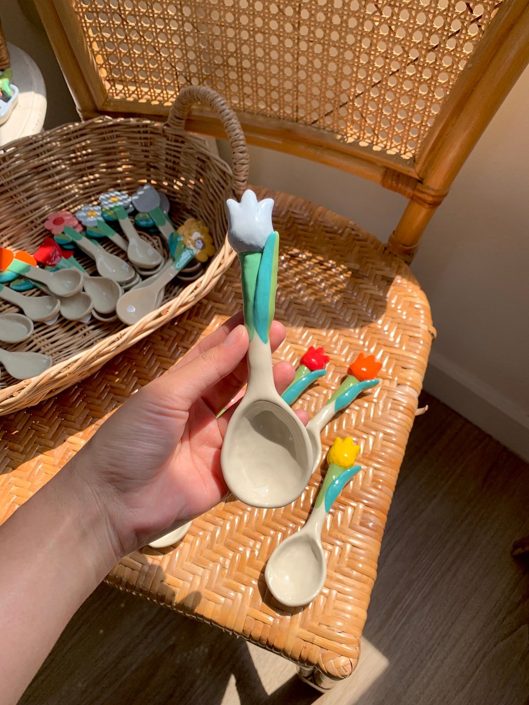Soup Spoon Tulip - 其他 - 陶 多色