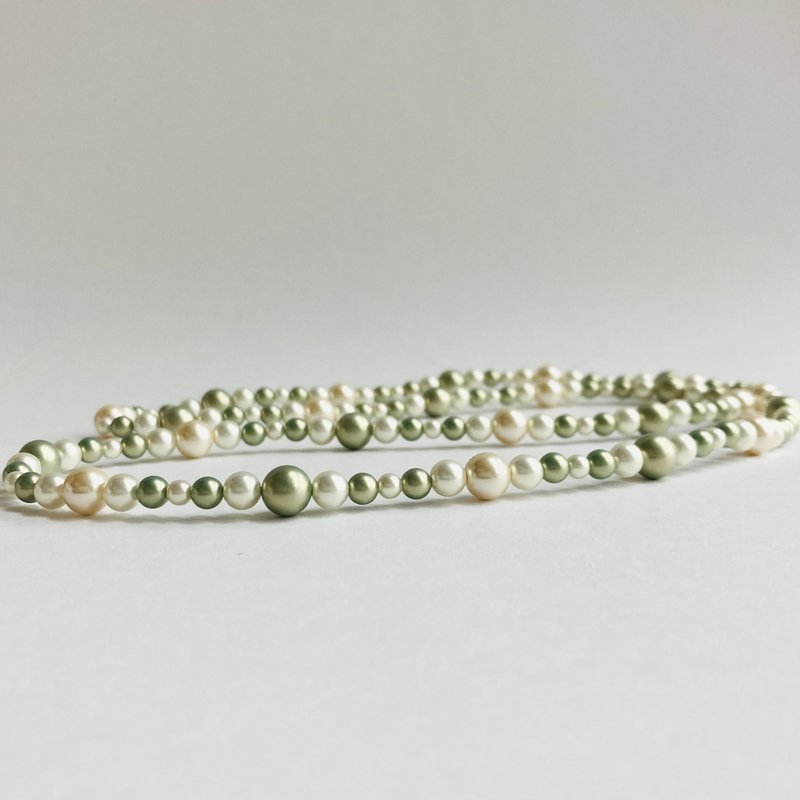 玻璃混合珍珠歌剧款项链 / 无扣式工法 / 4x8mm 约80cm / 绿x白混合 / 日本制造 - 项链 - 玻璃 绿色