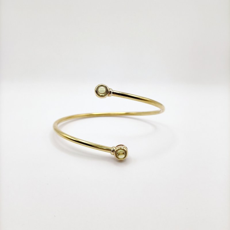Revolve - Brass bracelet 橄榄石手环 - 手链/手环 - 其他金属 金色