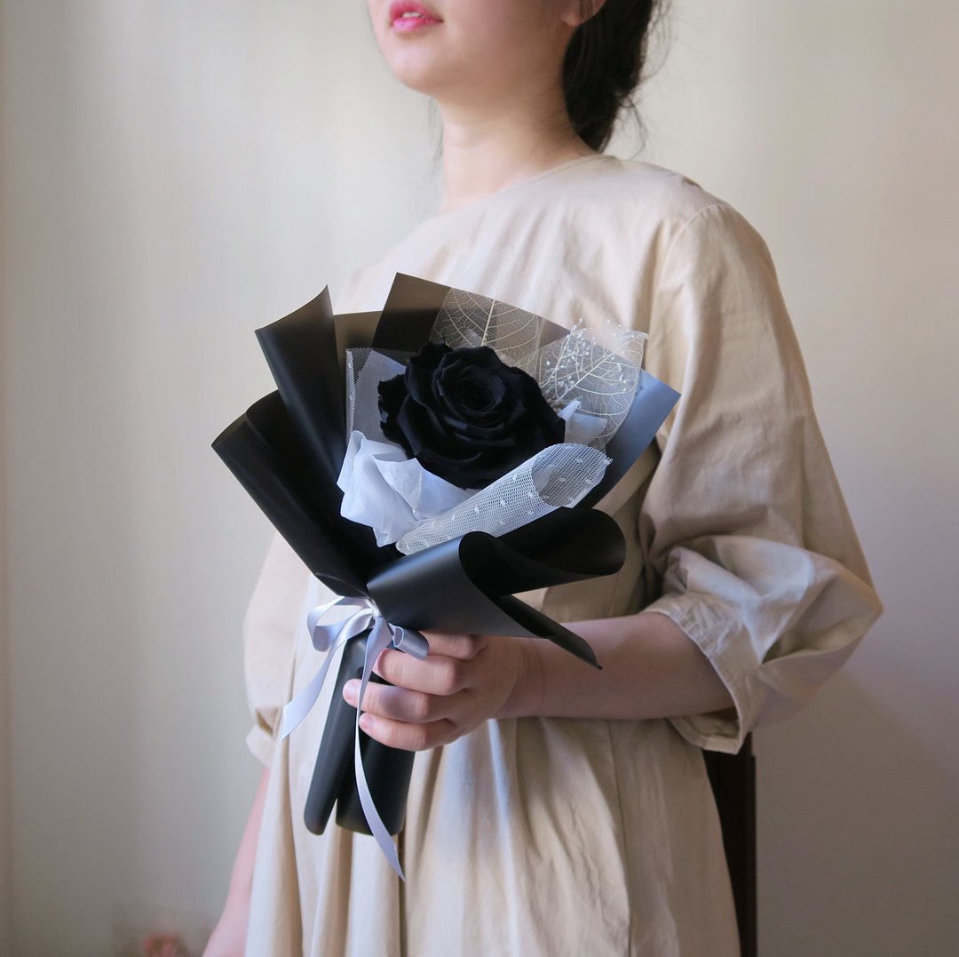 独一无二 / 黑玫瑰 花束 永生花 干燥花 情人节 求婚花束 捧花 - 干燥花/捧花 - 植物．花 黑色