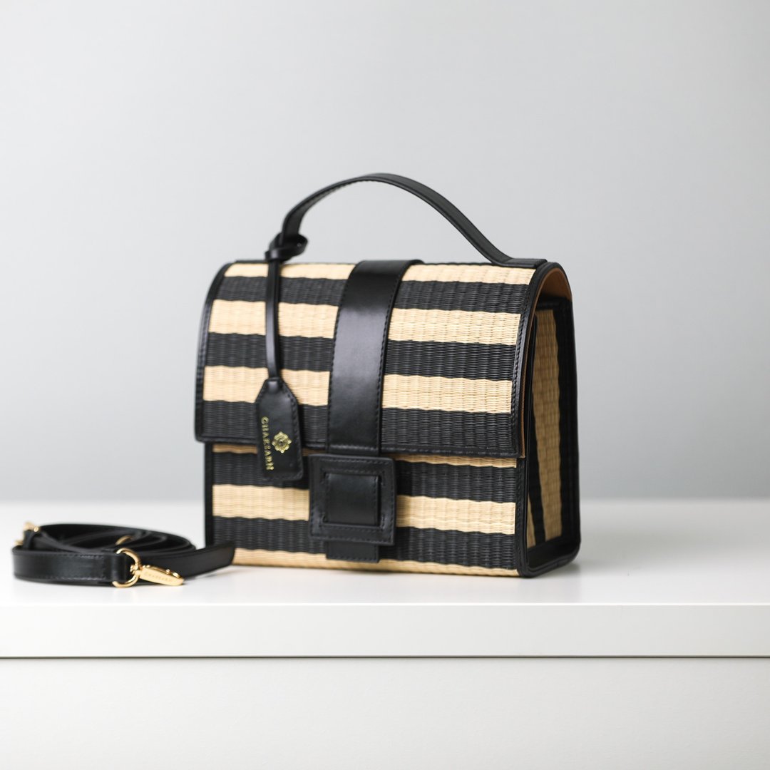 Chaksarn Candy in Black Natural from Woven Sedge and Leather - 手提包/手提袋 - 真皮 黑色