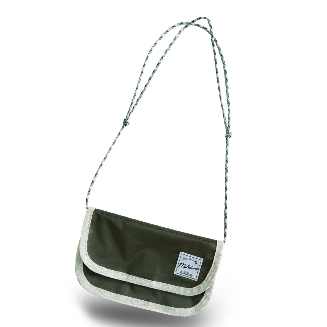 Petite cross body  bag / Greencream - 手拿包 - 尼龙 多色