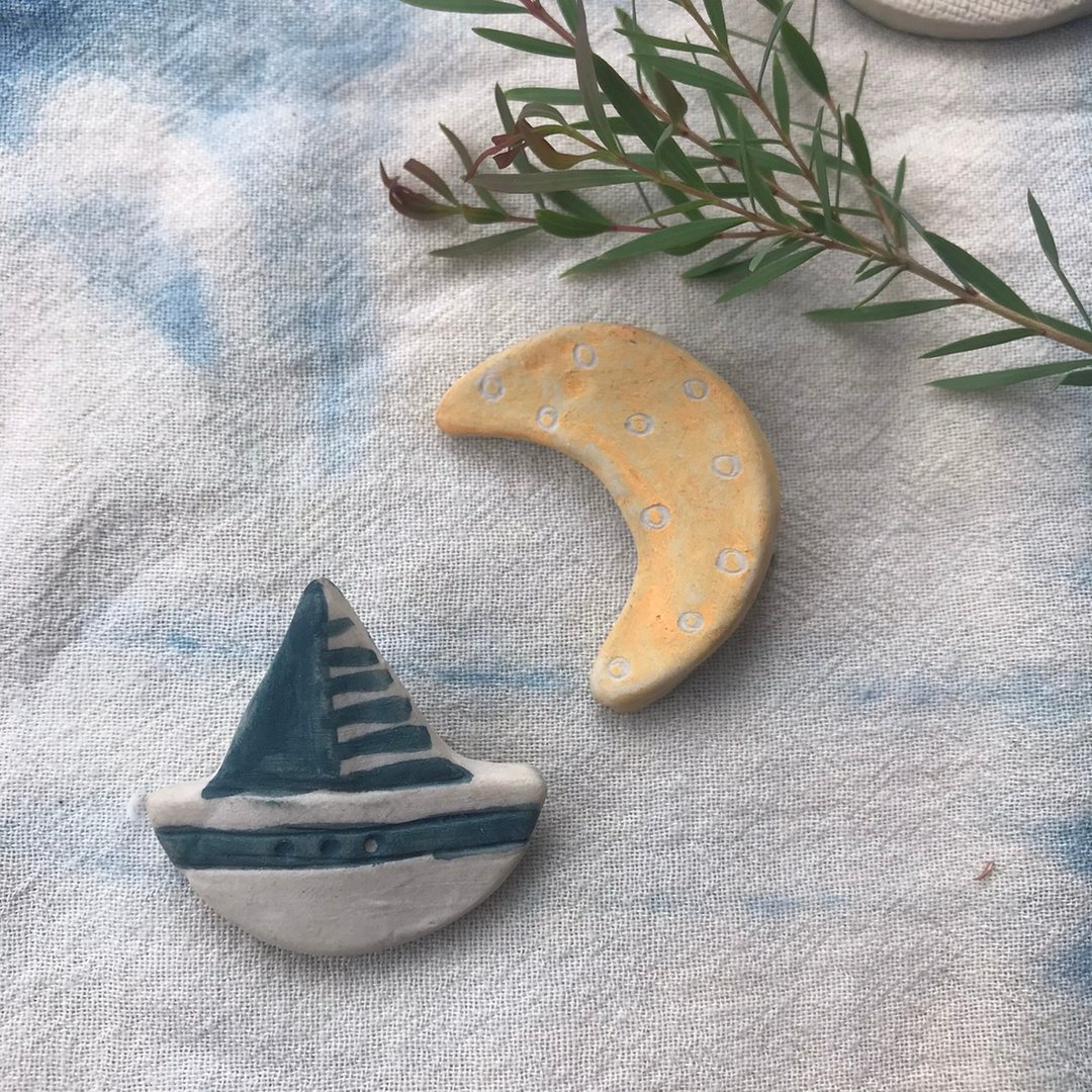 Boat & Moon set / ceramic brooch / handmade - 胸针 - 陶 黄色