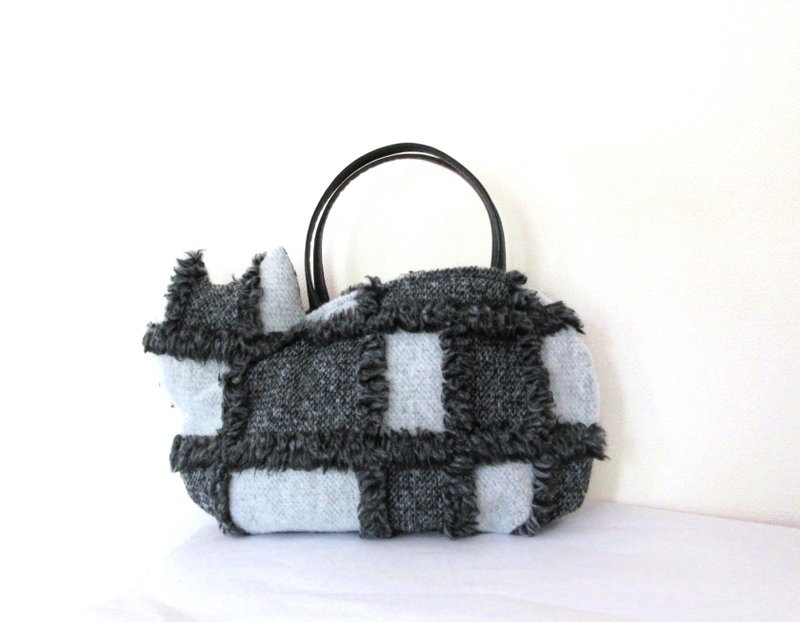 暖绒针织拼布加大款猫咪造型手提包 (灰色) - 手提包/手提袋 - 棉．麻 灰色