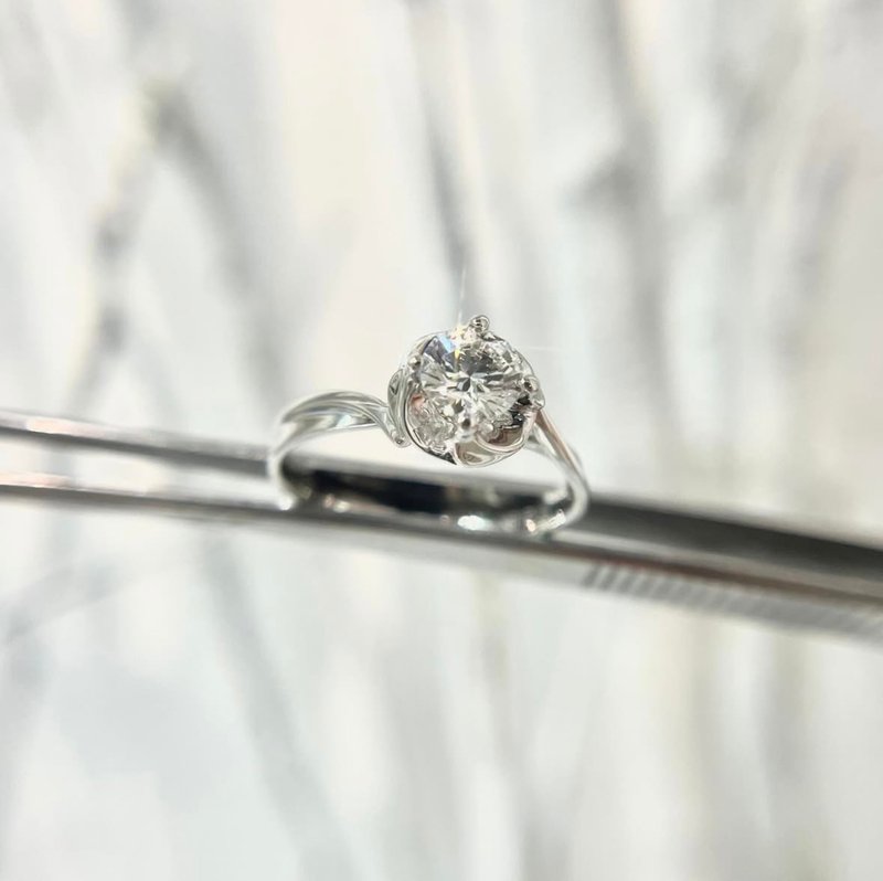 H21458 - 戒指 - 钻石 