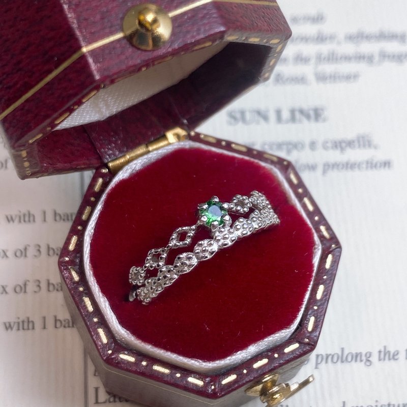 天然沙佛莱 欧式皇冠 双层 0.18克拉 925纯银 绿色精灵 招财宝石 - 戒指 - 宝石 