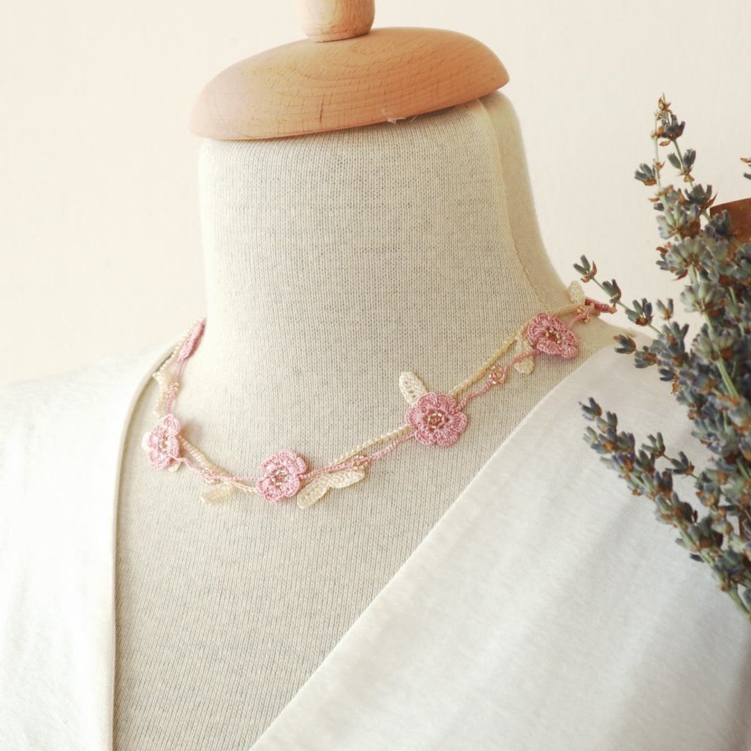 OYA crochet 45cm Necklace -MARY- Baby Pink - 项链 - 棉 粉红色