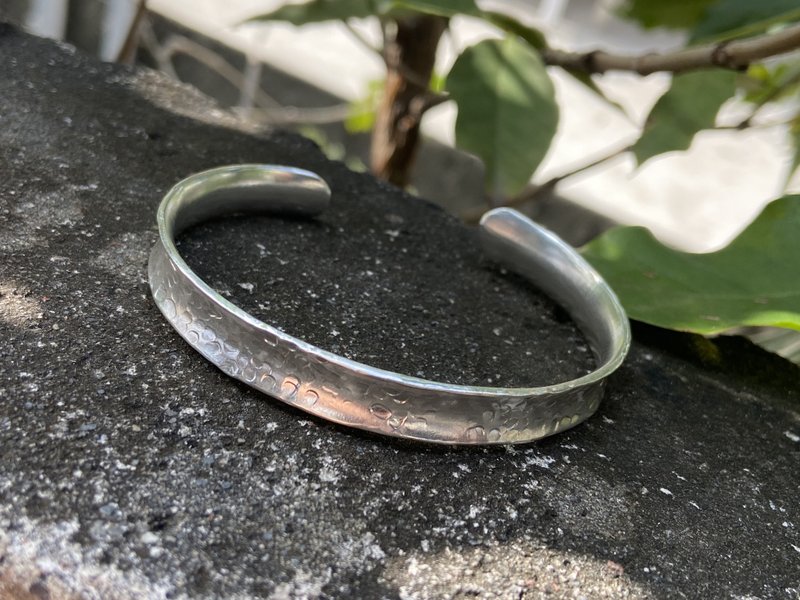 纯银 宽版 半凹面 手环 可定制姓名 S252 - 耳环/耳夹 - 纯银 银色