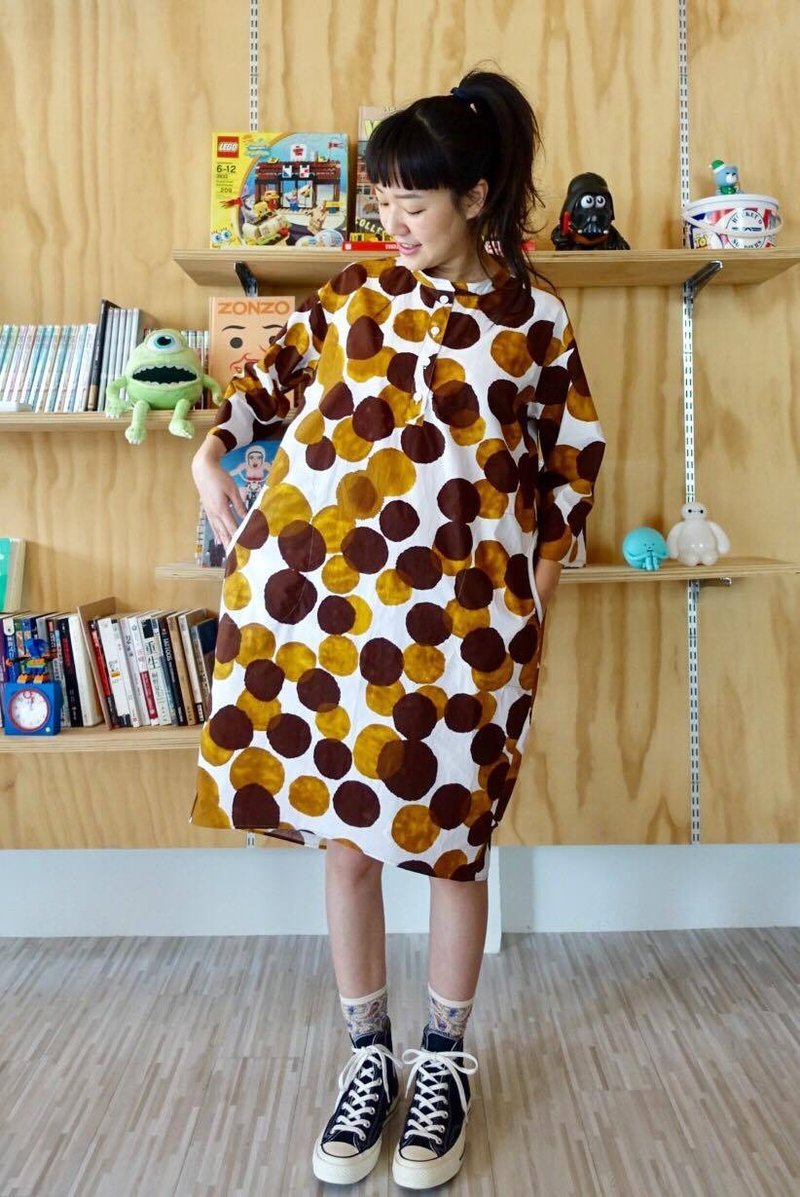 水彩泼漆咖啡色系点点洋装  只剩一件 - 洋装/连衣裙 - 棉．麻 咖啡色