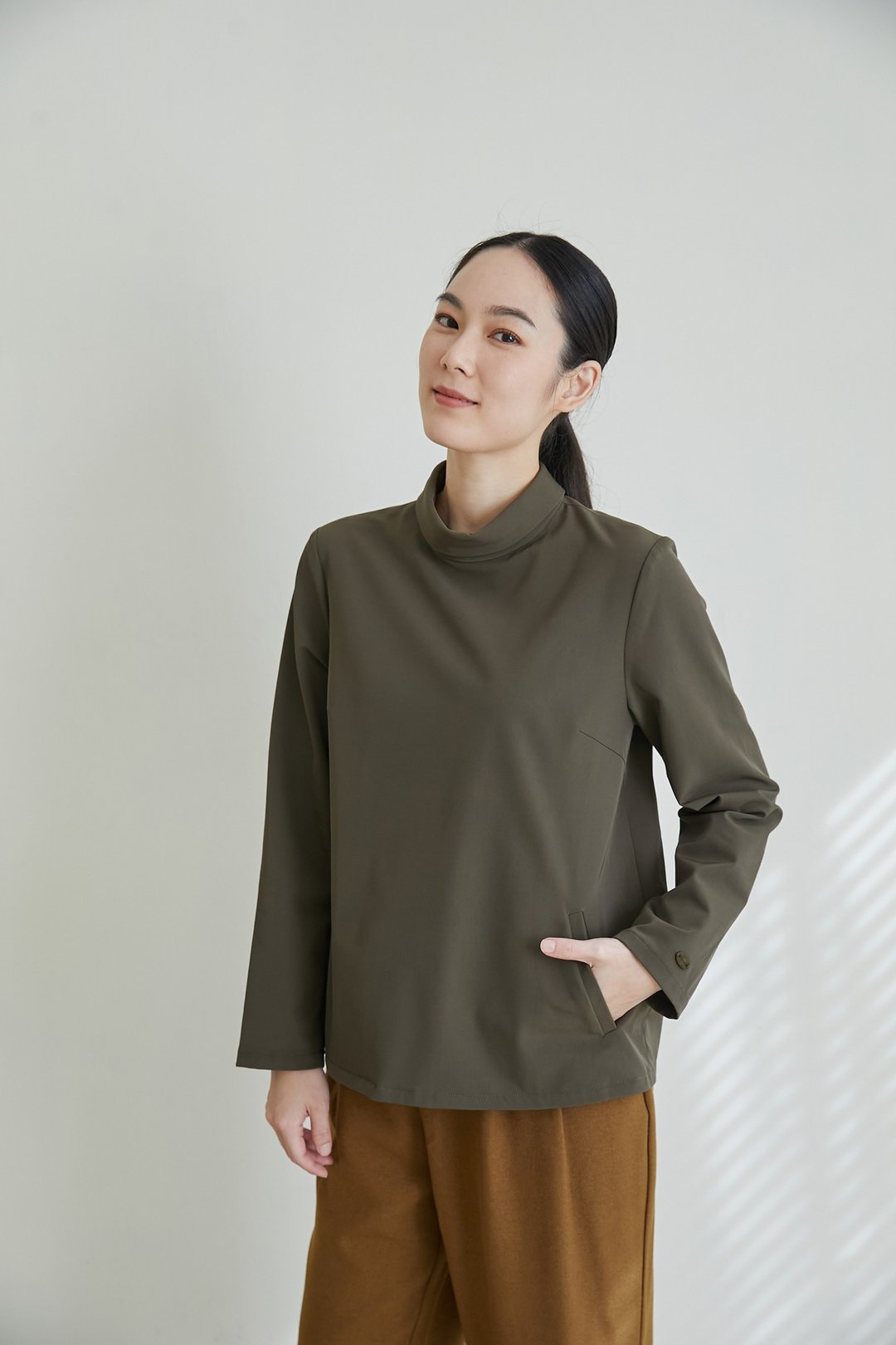 冬季月环微领长袖上衣-旅行家 - 女装上衣 - 其他人造纤维 绿色