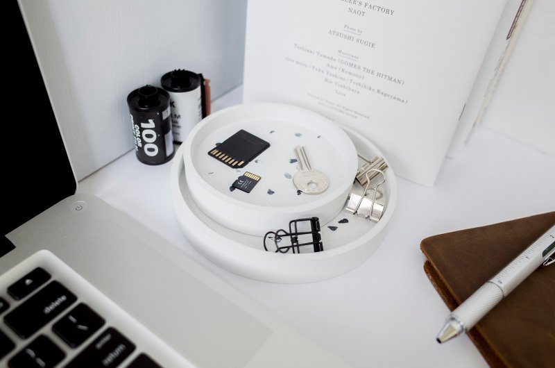 无所视室│城市几何学 圆形水泥磨石盘-S,M - 其他 - 水泥 白色