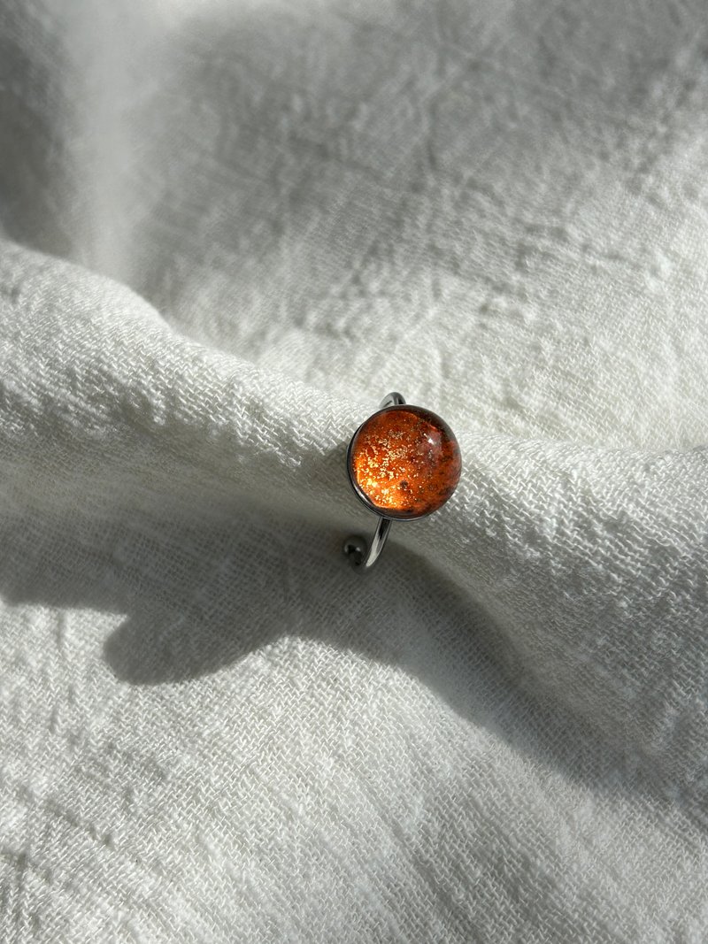 复古 琥珀焦糖 手工玻璃圆形开口戒 | 可调节戒围 独家设计 - 戒指 - 玻璃 橘色