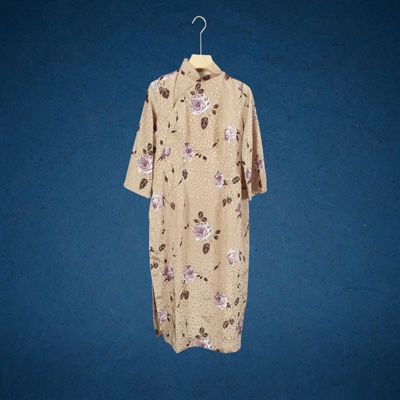 二手 奶茶 浅卡其色 紫玫瑰花文 古董订制 薄 长袖 旗袍 CA1125 - 洋装/连衣裙 - 聚酯纤维 卡其色