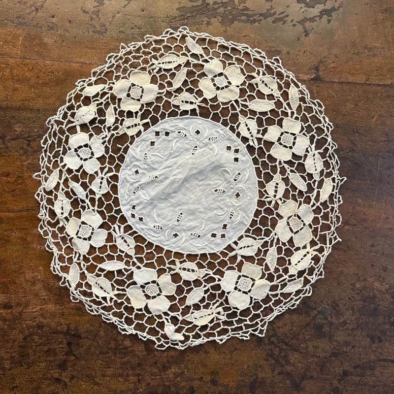 50644-迷人法国古董蕾丝桌垫33cm - 摆饰 - 棉 