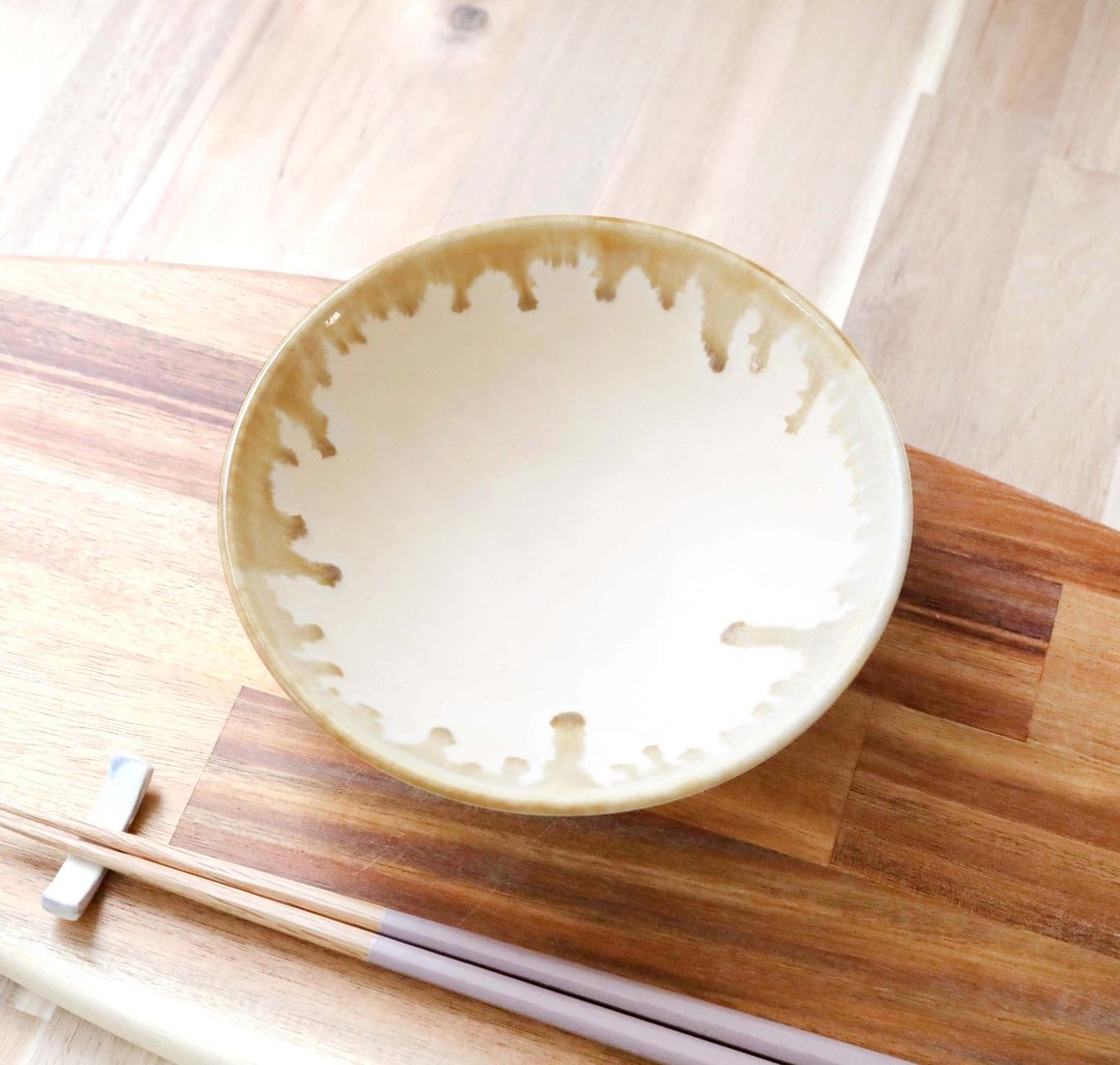 米白雾面釉平盘 琥珀边缘 - 碗 - 陶 卡其色