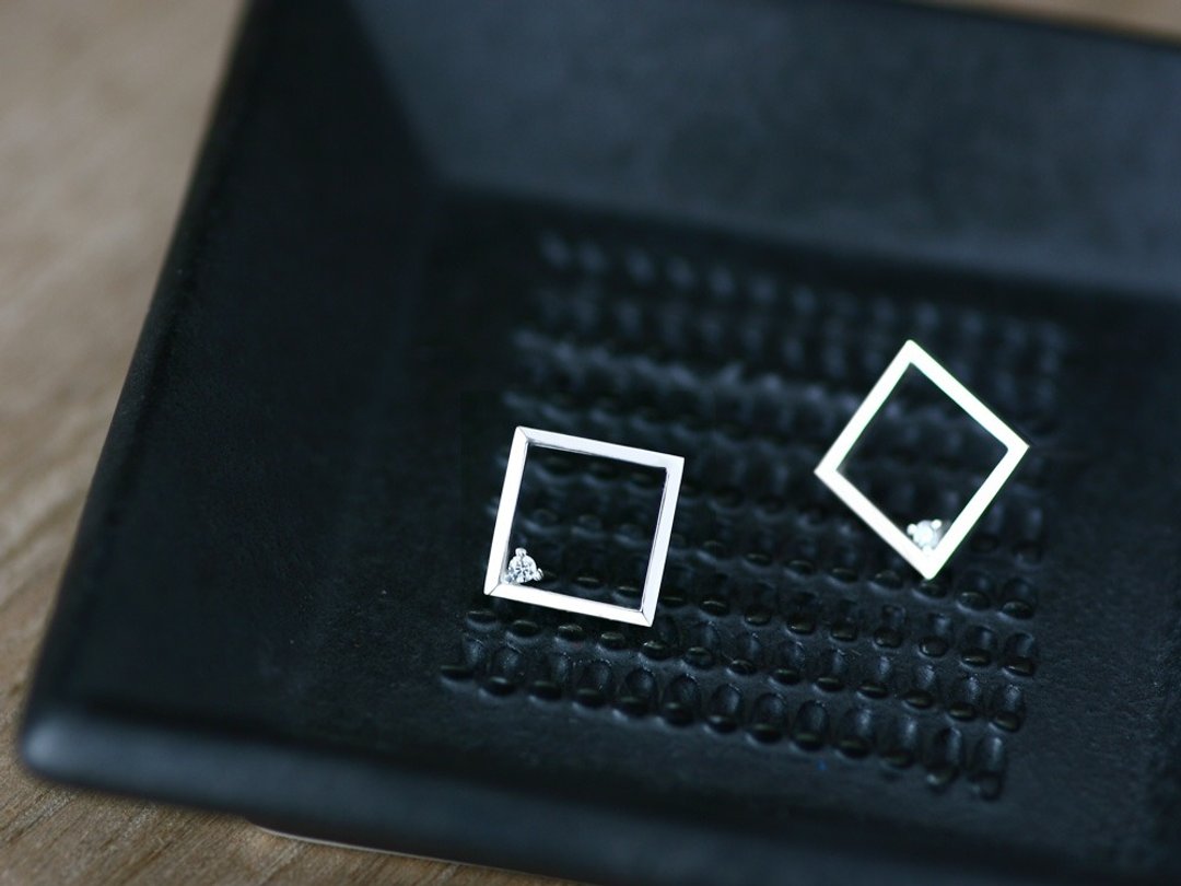 Square earrings Silver 925 - 耳环/耳夹 - 宝石 银色