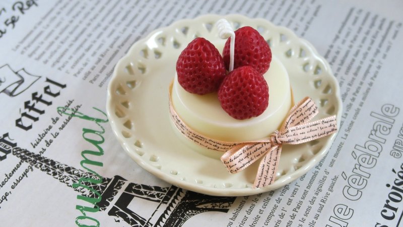 生日蛋糕 甜蜜祝福草莓奶酪香氛大豆蜡烛 - 香薰/精油/线香 - 蜡 红色