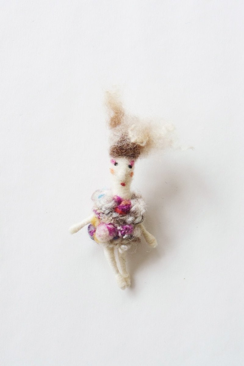 noil *brooch / wool felt - 胸针 - 羊毛 粉红色