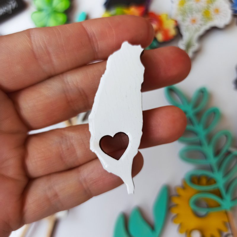 台湾木制胸针 - 胸针 - 木头 白色