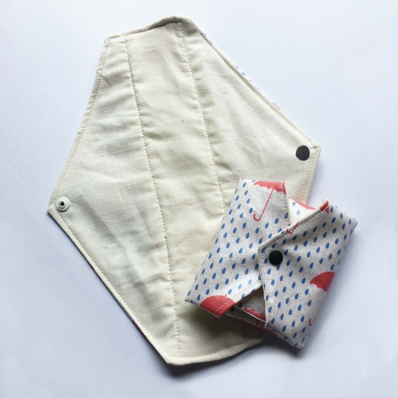 超轻量布护垫/二入/有机棉亲肤层/透气防水/随机花色/树叶 - 生理用品 - 其他材质 多色