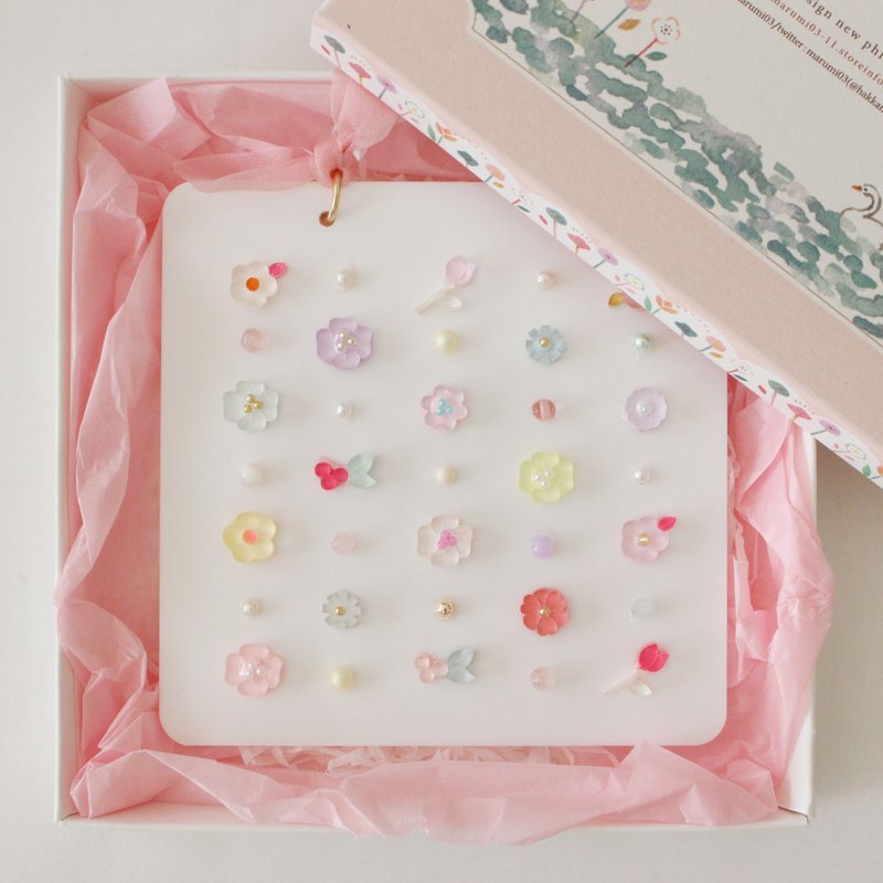 墙面饰品: blossoms leading the way - 墙贴/壁贴 - 压克力 多色