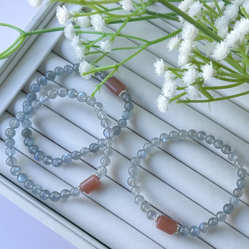 灰月光 拉长石 设计款 气质简约  小巧秀气 - 手链/手环 - 其他金属 灰色