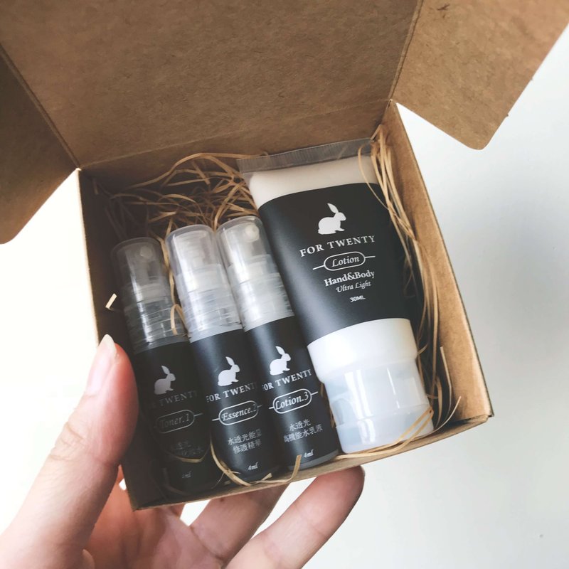 【轻旅行│保养4件旅行组】乳木款 环保 护手霜 旅行组 口罩 保养 - 旅行套装 - 塑料 咖啡色