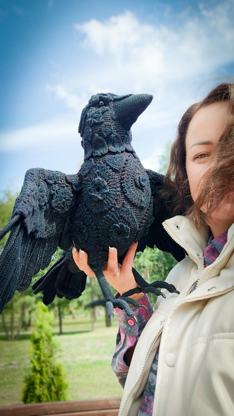 乌鸦与开放的翅膀大俑钩编哥特式不寻常的装饰玩具 - 玩偶/公仔 - 其他材质 黑色