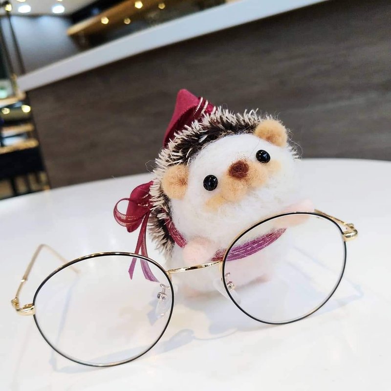 懒得爬起来-趴趴版刺猬 - 吊饰 - 羊毛 卡其色