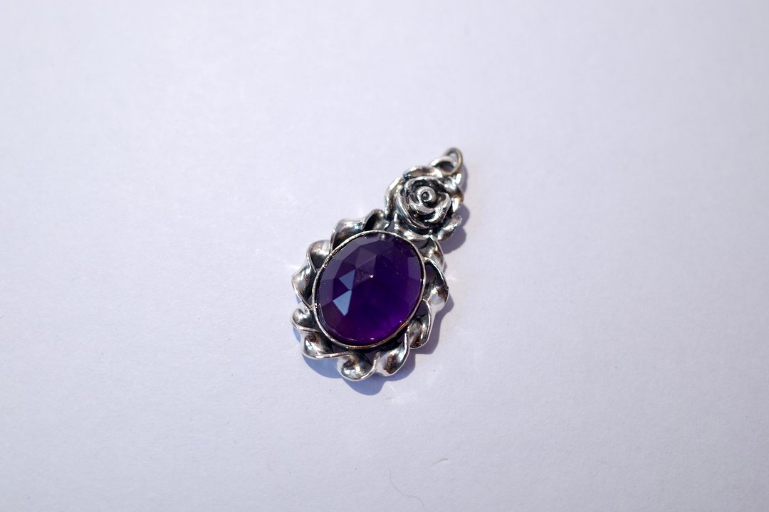 Amethyst-紫水晶玫瑰纯银坠 - 项链 - 纯银 紫色
