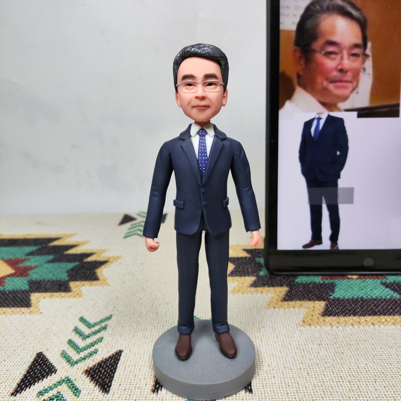 客制化人物公仔 人偶 3D人像画 似颜绘 肖像 定制 纪念 生日 老板 - 玩偶/公仔 - 粘土 多色