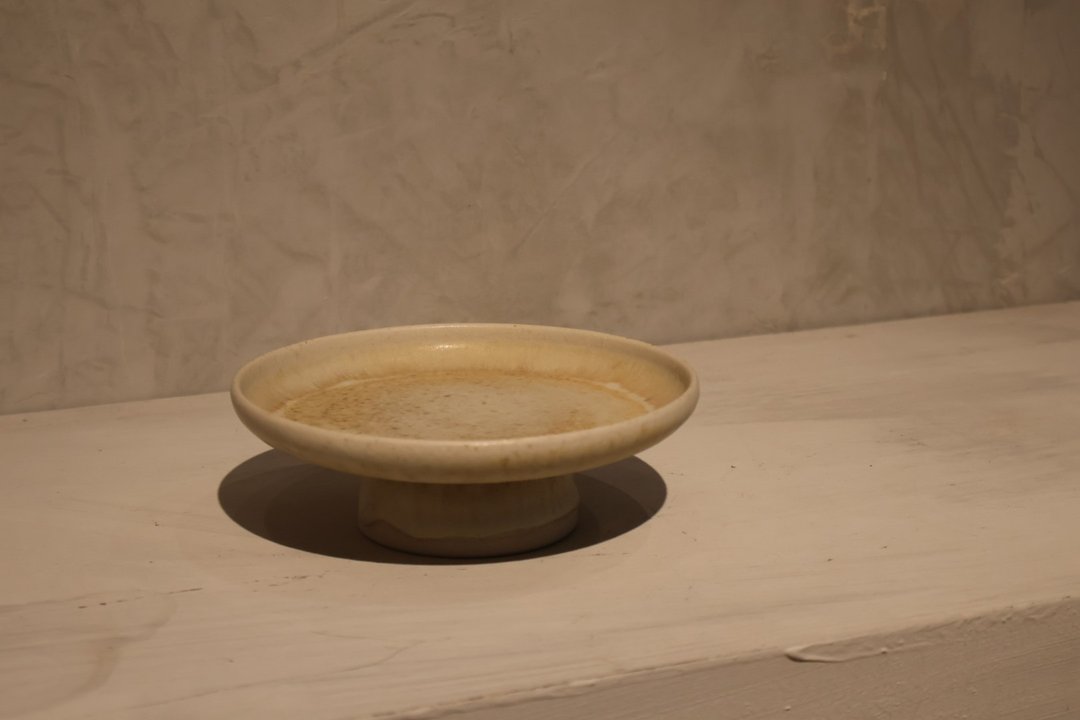 大地之森高台 - 盘子/餐盘/盘架 - 陶 黄色