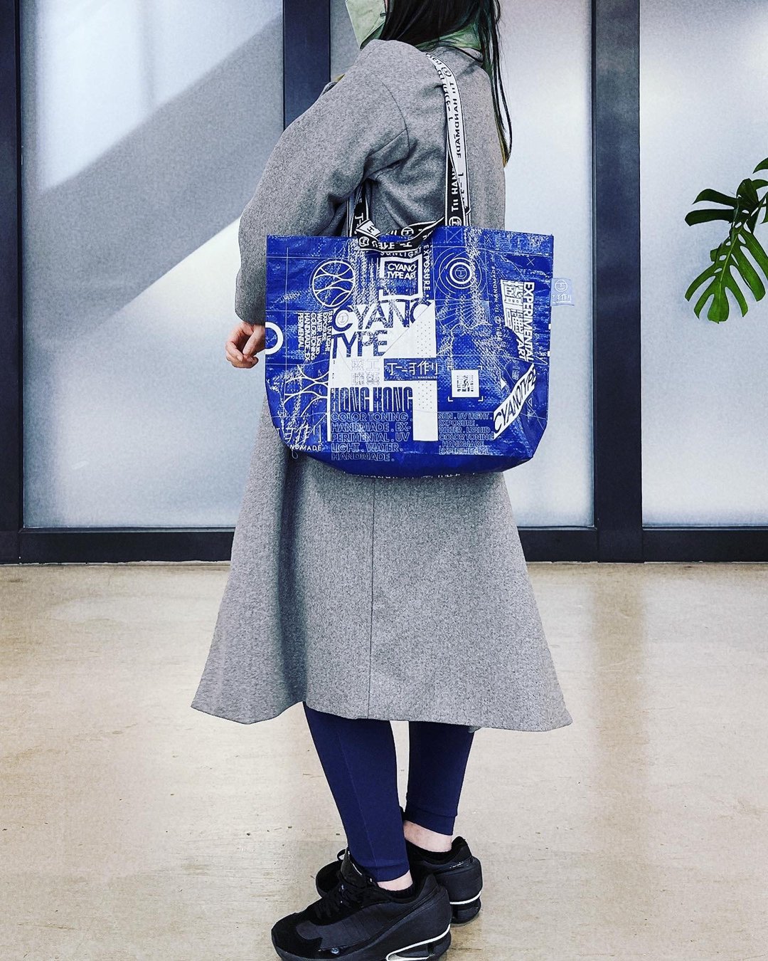 丁一一 × 蓝 TOTEBAG | 自家品牌设计 环保袋 数码印刷 香港设计 - 手提包/手提袋 - 其他材质 蓝色