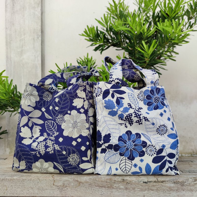 Double Side Handbag Printed Blossom Flower - 手提包/手提袋 - 棉 蓝色
