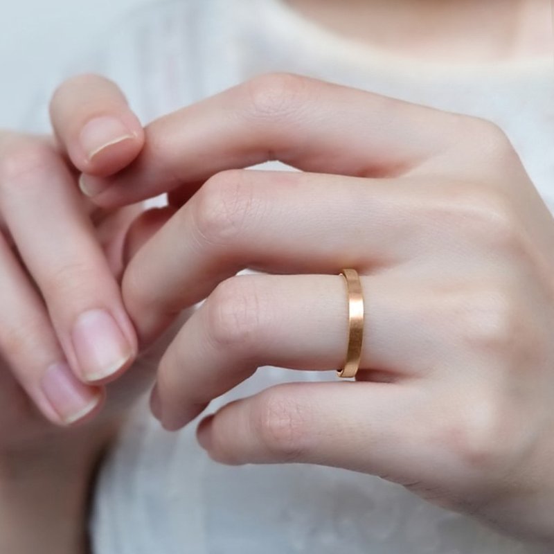 极简雾面 18K 玫瑰金黄金白金戒指 3mm | 定制手工婚戒对戒 - 戒指 - 贵金属 金色