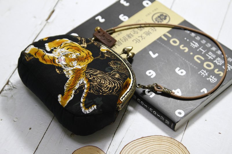 【Gi LAI】*全手缝* 13.5Cm子母双口金-老虎タイガー(附礼盒包装) - 零钱包 - 棉．麻 黑色