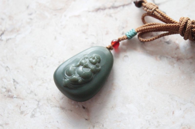 Journal-思佛 纯天然和田玉(新疆籽料沙枣青玉)丝绸三彩逍遥佛牌 - 项链 - 宝石 