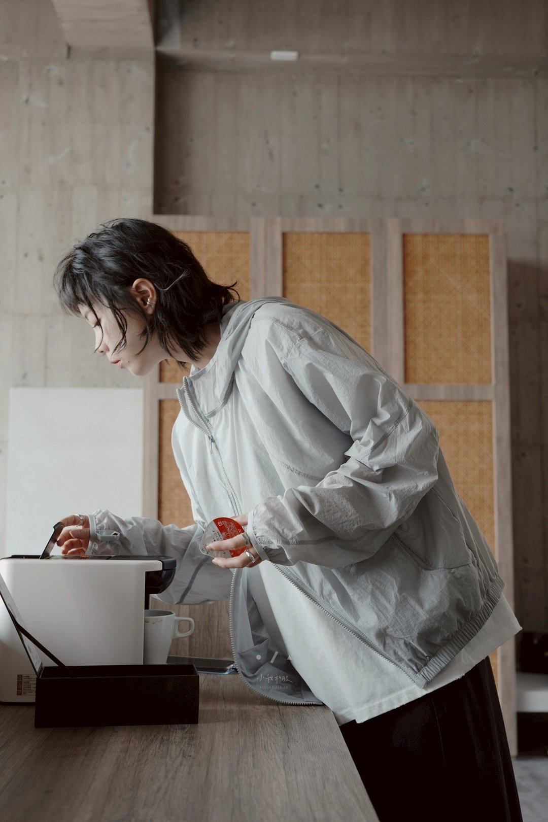透视感 YY 机能连帽外套 - 2 色 - 透视灰 - 女装休闲/机能外套 - 尼龙 灰色